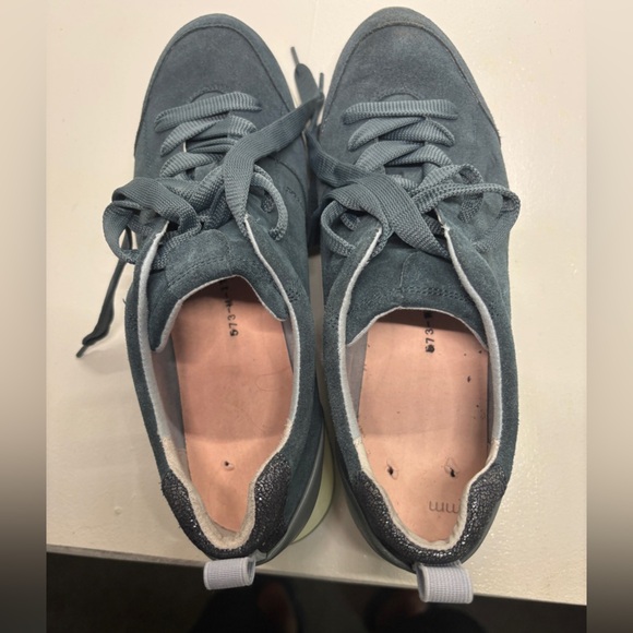 MUNRO Monique Suede Sneaker In Denim Suede Combo women’s size 11 - Picture 5 of 13